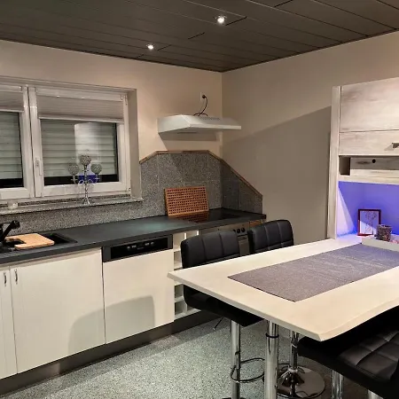 Daire Cozy 2-room Non-smoking Bensheim