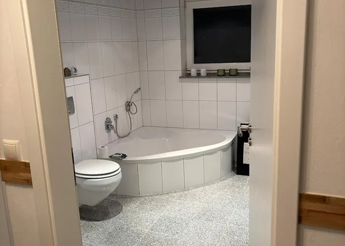 Cozy 2-room Non-smoking בנסהיים