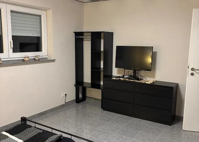 Cozy 2-room Non-smoking *